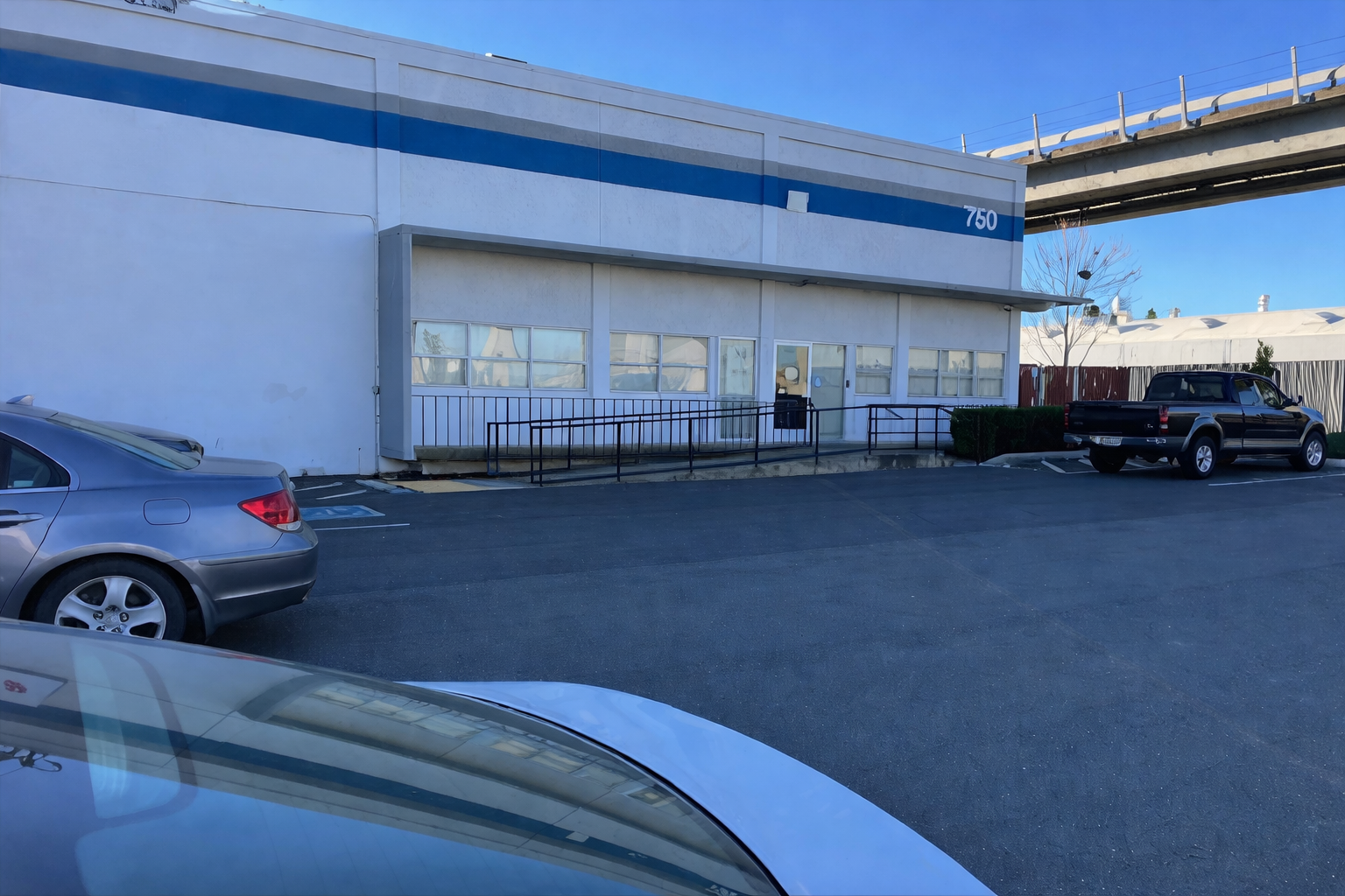 San Leandro, CA Area — photo 1